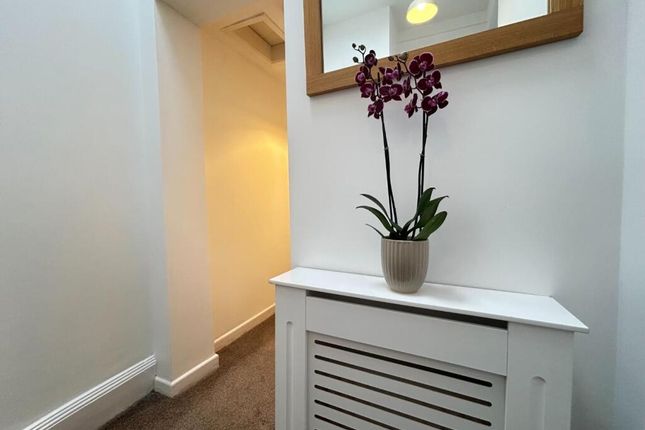 Flat 4, Leamington Spa photo 4
