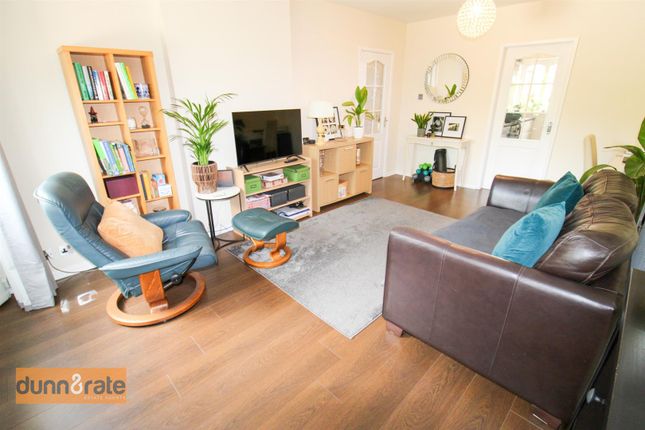 19, Newborough Close, Stoke-On-Trent photo 4