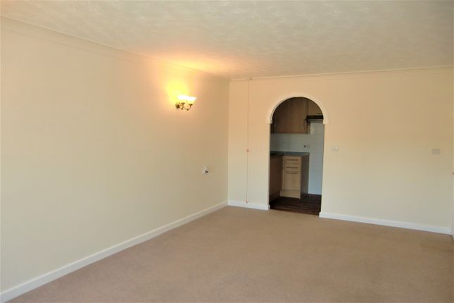 14, Swn-Y-Mor, Conway Road, Colwyn Bay photo 4