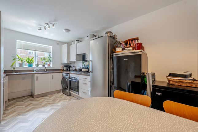 8 Gatekeeper Close, Knaresborough photo 4