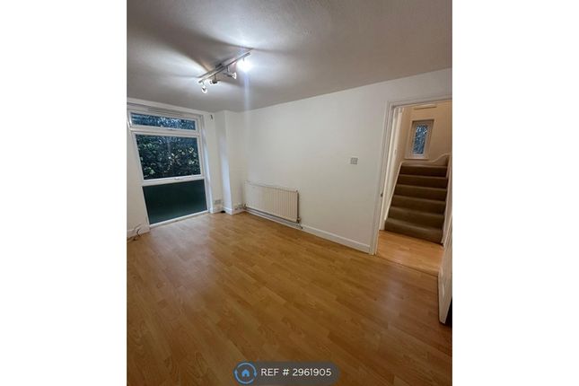 Flat, Rocklands Gordon Road, London photo 4