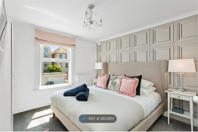Flat  South Road, Hythe photo 2