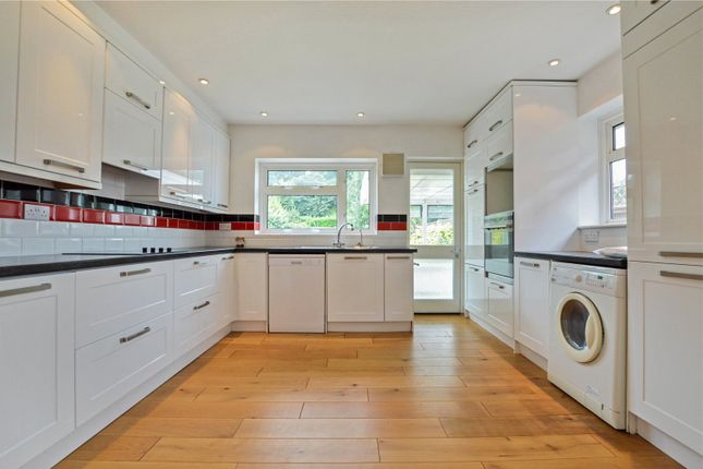 20, Lovelace Drive, Surrey photo 3