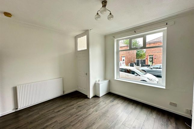 28, Kimberley Street, Oldham photo 2