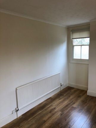 Maisonette to rent in Prickwillow Road, Ely