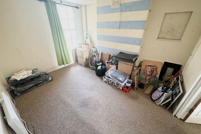 Flat 8, Rugby photo 4