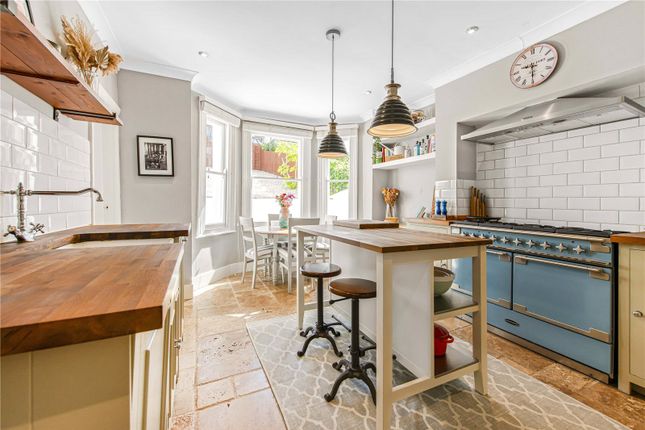 Flat for sale in Auckland Hill, London