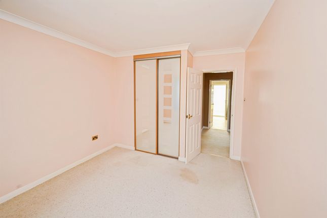 16, Martin Way, Skegness photo 4