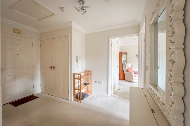 Flat for sale in Southend Road, Hockley