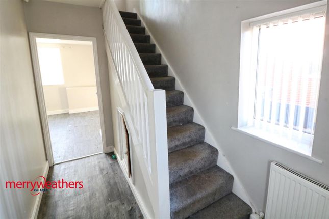 3, Birchwood Drive, Rotherham photo 5