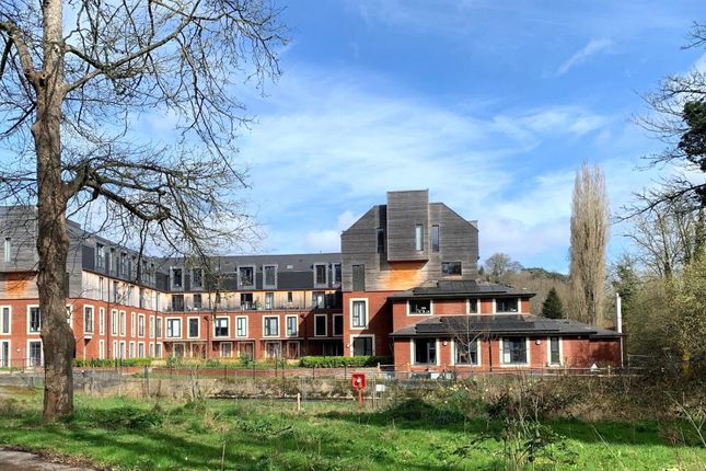 1-bed flat on Flat 23, Westbrook Mills, Thackeray Lane, Godalming, £1,250/mo
