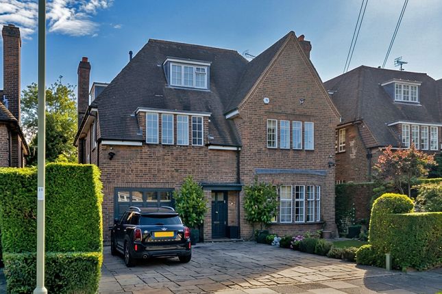 6-bed detached on Kingsley Way, Kingsley Way, Hampstead Garden Suburb, £13,000/mo