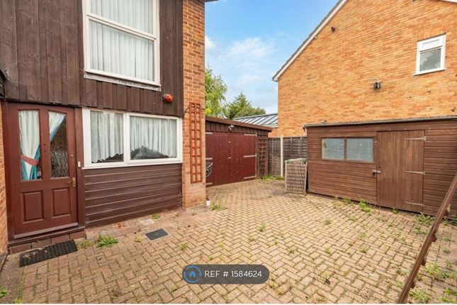 Kitsmead, Copthorne, Crawley photo 3