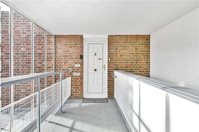 Flat for sale in Constance Road, Twickenham