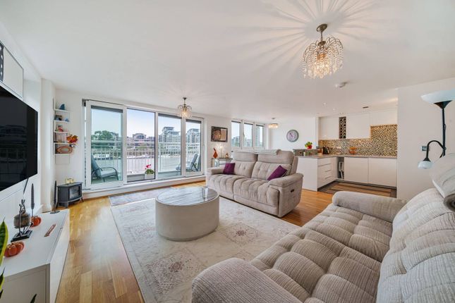 Thumbnail Flat for sale in Oyster Wharf, 18 Lombard Road, Battersea, London