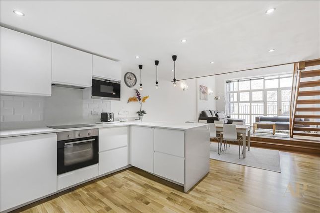 Flat to rent in Imperial Hall, 104-122 City Road, London