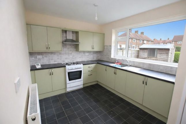 11, Carlton Park, Manby photo 3