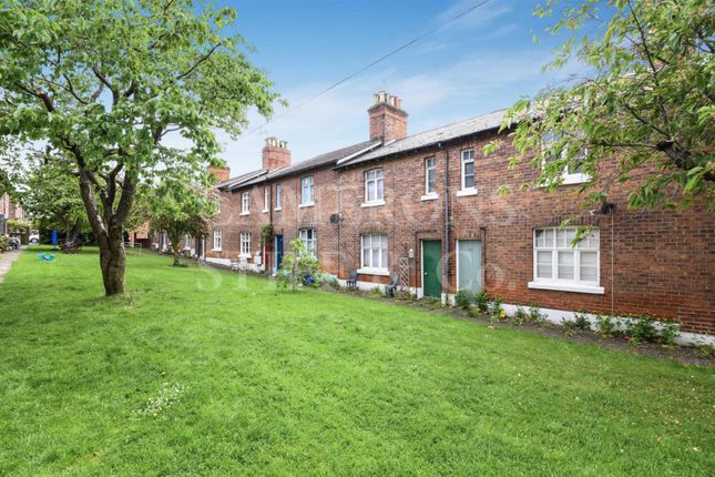 Thumbnail Terraced house to rent in Midland Terrace, Cricklewood