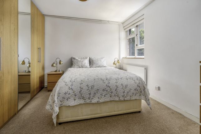 Richmond Road, London photo 4