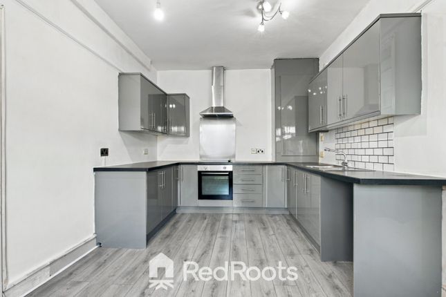 53A Ravensknowle Road, Huddersfield, West Yorkshire photo 4