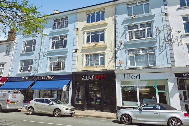 2-bed flat on Flat 2, 43, Marmion Road, SOUTHSEA, £90,000