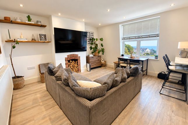 Flat 3 3 Larkstone Crescent, Ilfracombe Devon, Devon photo 2
