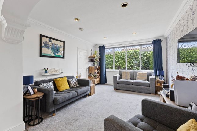46, Stonegate Drive, Pontefract photo 4
