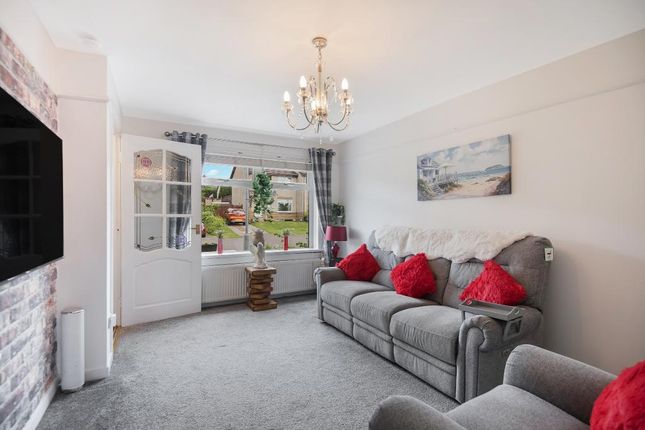 5, Eyrepoint Court, Carntyne photo 3