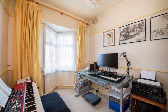 Semi-detached house for sale in Winchmore Hill Road, London