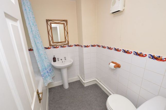 Flat for sale in Meadrow, Godalming