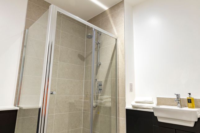 2 Bedroom Apartments, Denmark House, Station Quarter photo 3