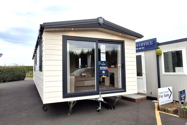 2-bed caravan on Showground, Bempton Lane, Flamborough, £62,999
