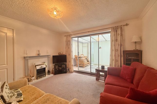 37, The Esplanade, Great Yarmouth photo 4