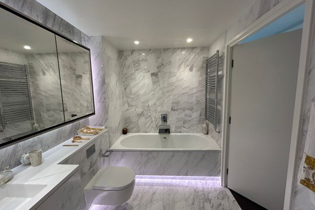 DAMAC Tower, Parry Street, London SW8, London photo 3