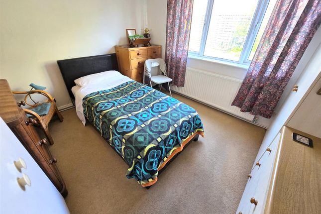 Bed 6