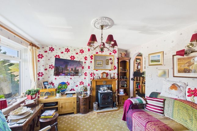 9, Hall Pasture, Whitby photo 2