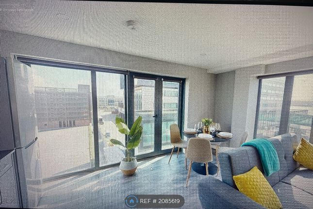 Flat to rent in Monarchs Quay, Liverpool