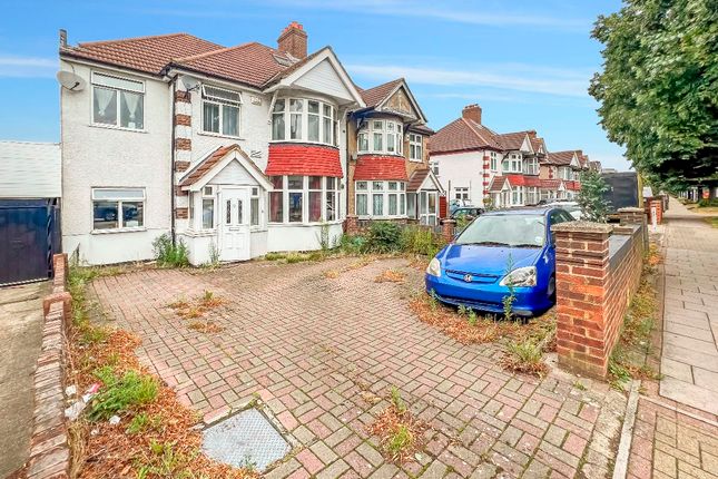 Semi-detached house for sale in Great West Road, Hounslow