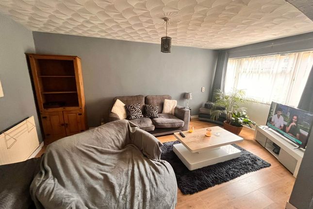322, Chapelwood, Cardiff photo 2