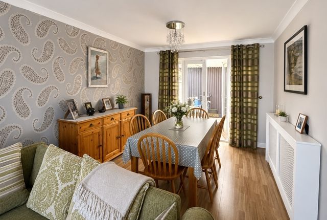 20, Wrefords Close Devon, Exeter photo 4