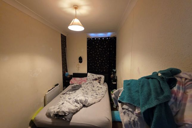 25, Walnut Road, Torquay photo 3
