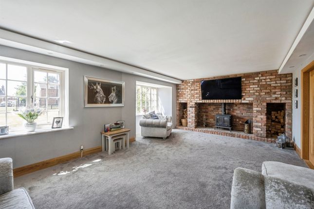 107, Brigg Road, Scunthorpe photo 3