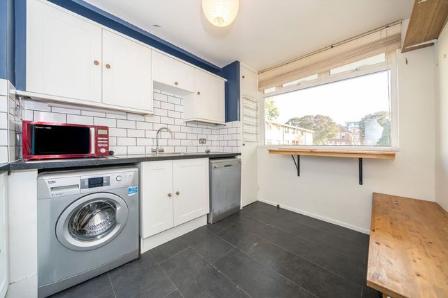 86, Macaulay Road, London photo 4