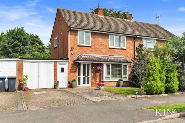 Thumbnail Semi-detached house for sale in Meadow Road, Alcester