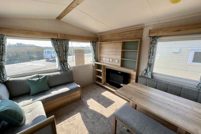 Mobile/park home for sale in Selsey, Chichester