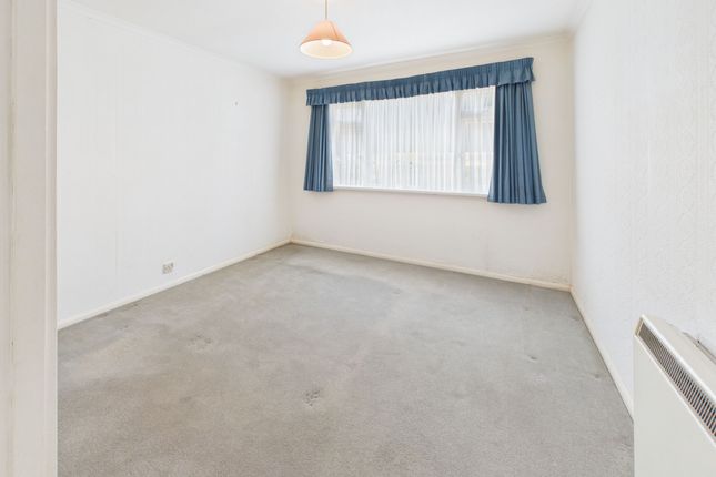 71 Longmead Road, Paignton photo 4