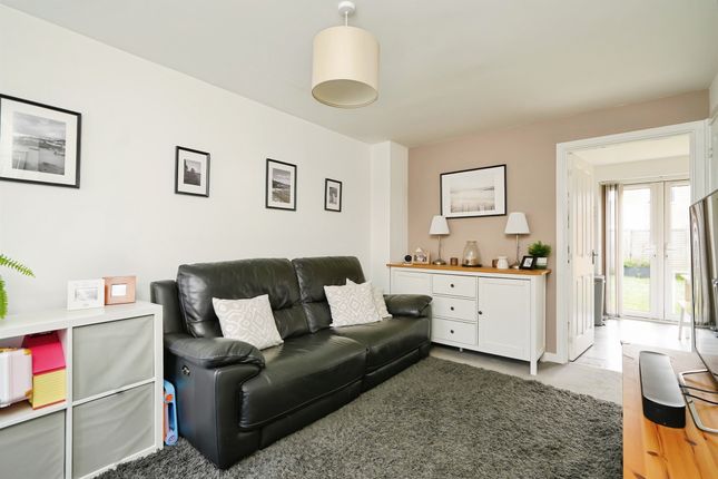 Whitley Close, Wantage photo 2