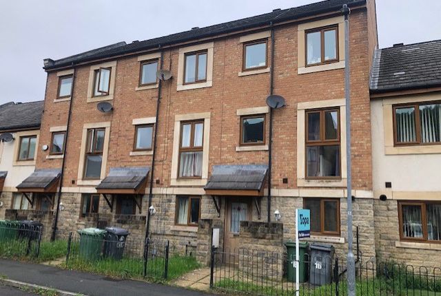 Thumbnail Terraced house for sale in Greenlea Court, Huddersfield