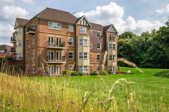 Flat for sale in Tudor Court, Liphook