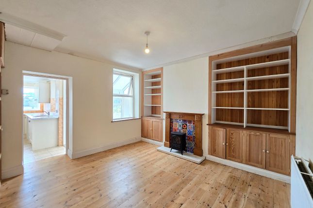 4 Barton Road, Okehampton, Devon photo 2